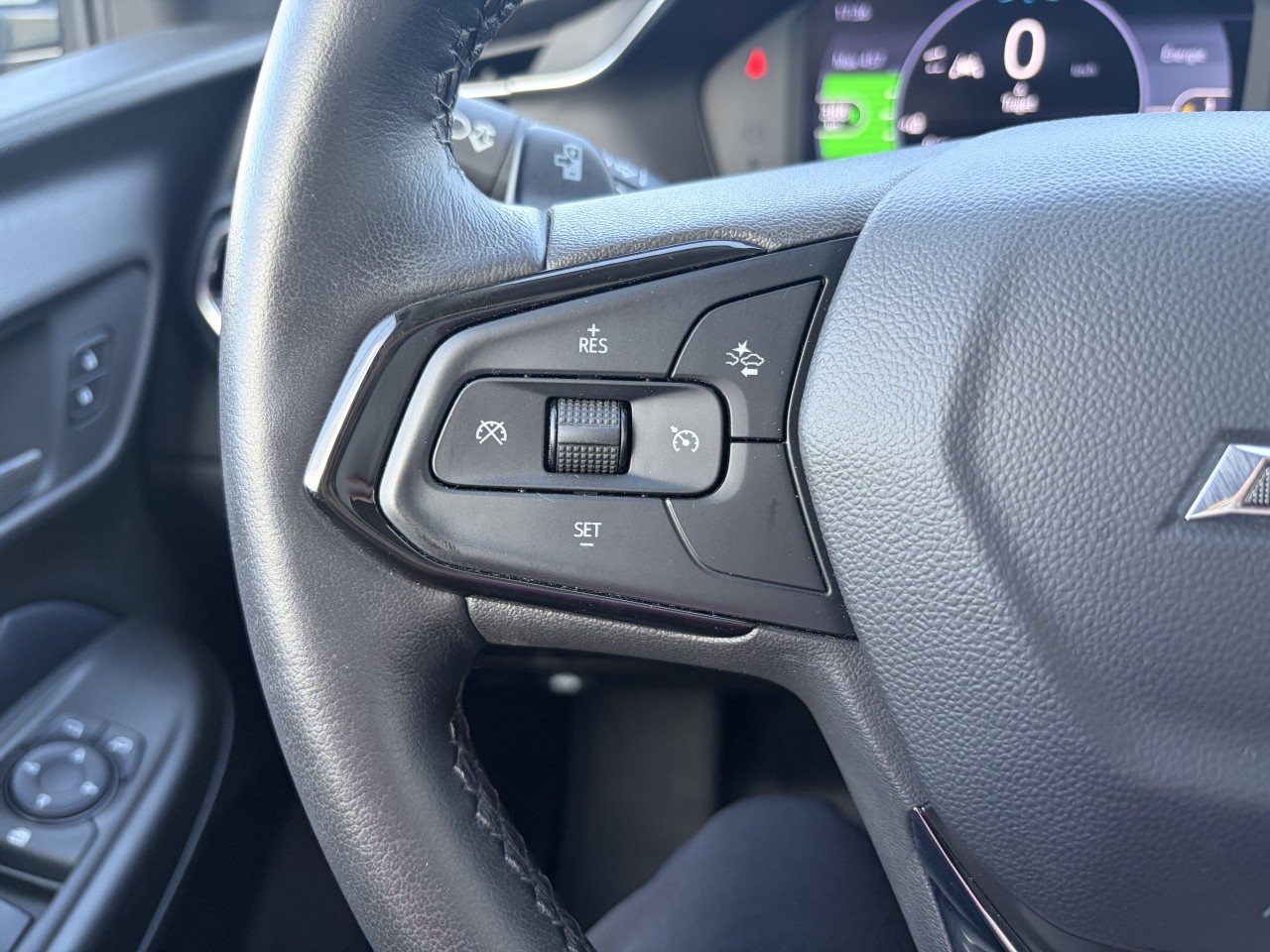 2023 Chevrolet Bolt EUV Premier Main Image