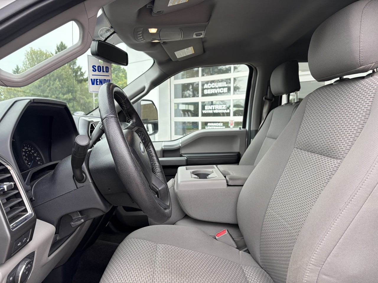 2016 Ford F-150 XLT Main Image