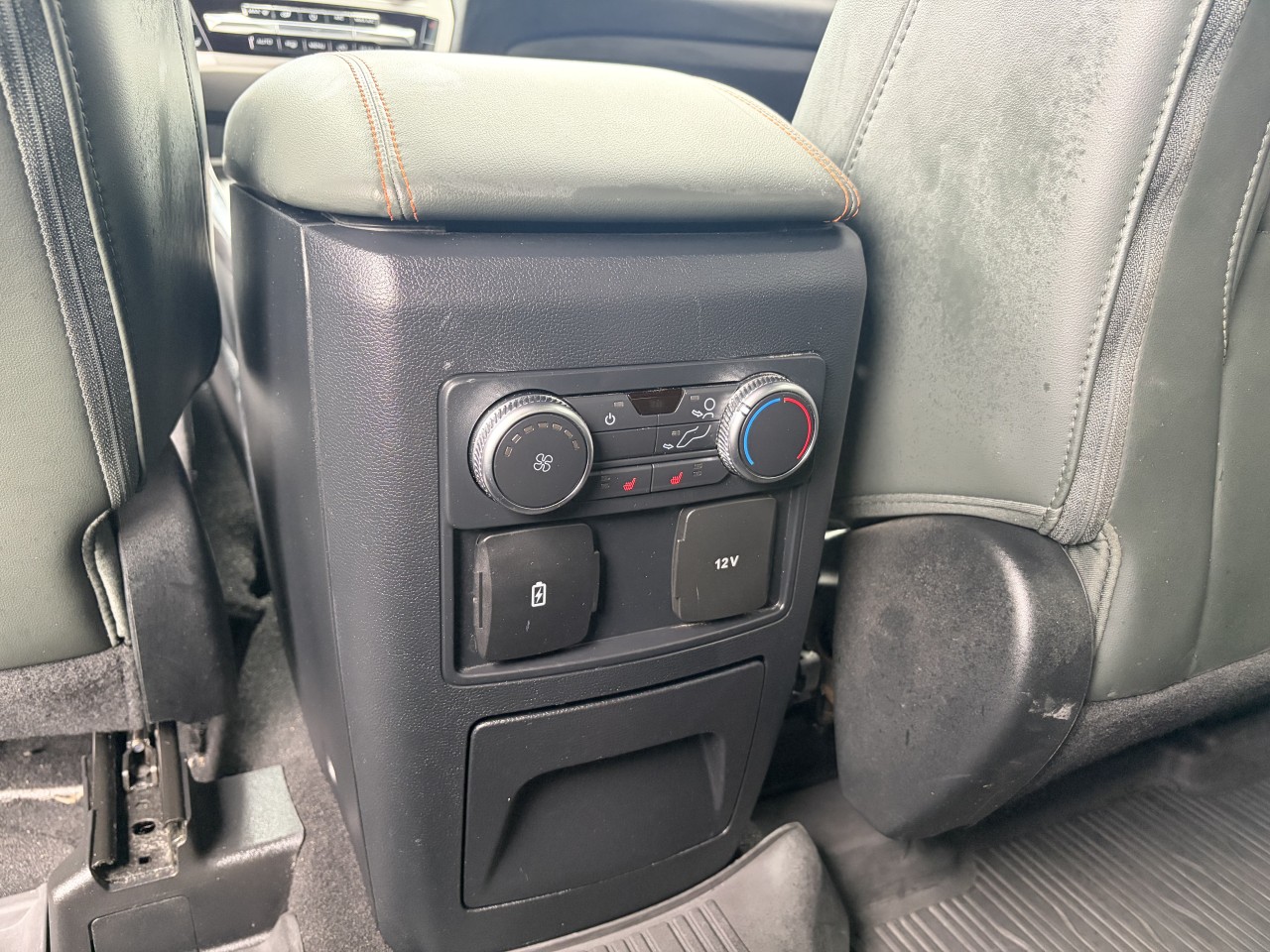 2022 Ford Explorer Timberline Main Image