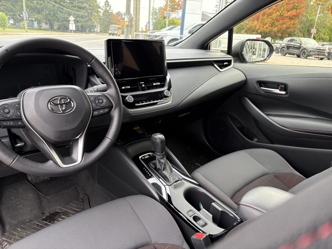 2025 Toyota Corolla SE AWD Hybrid Main Image