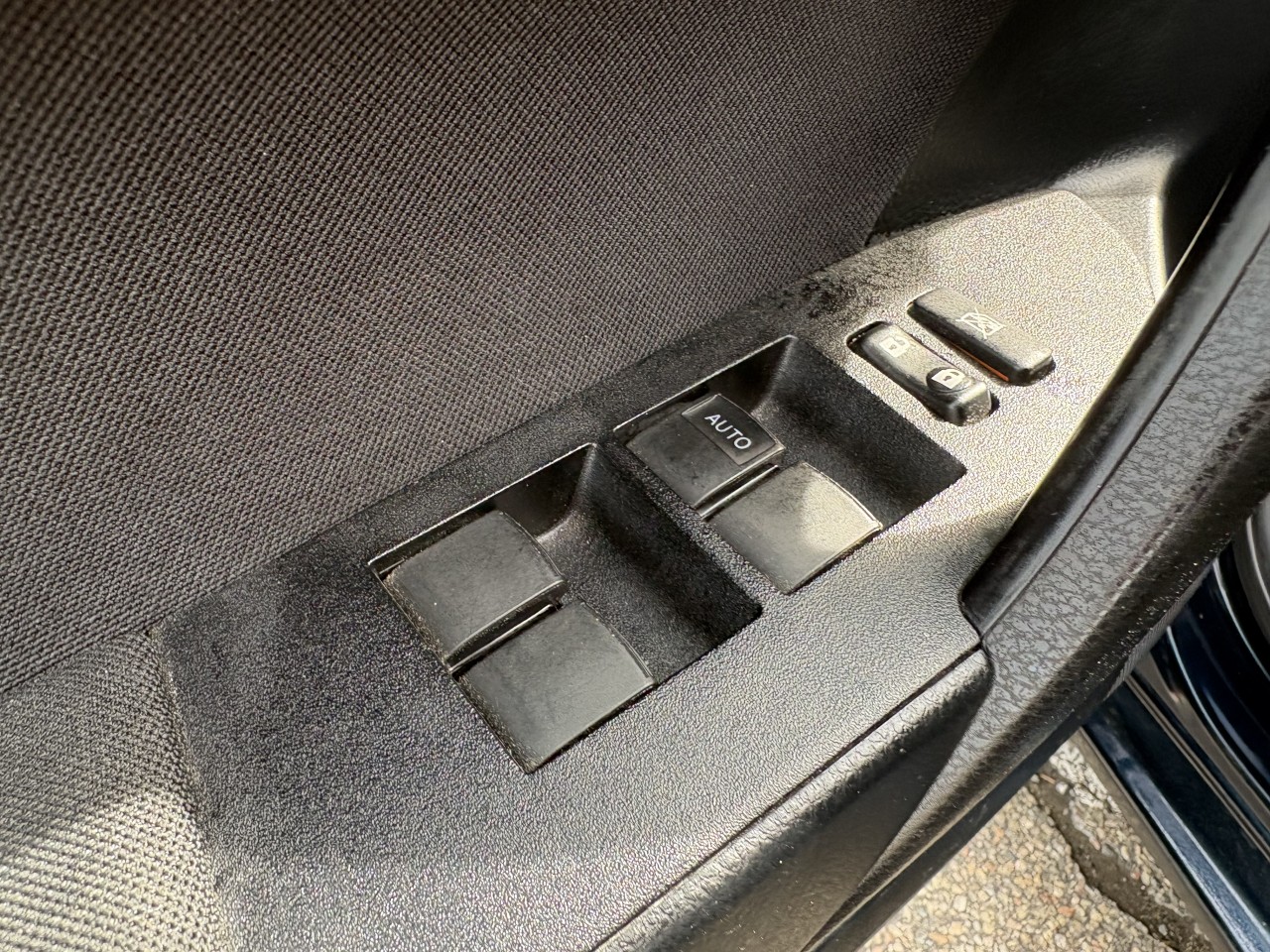 2018 Toyota Corolla LE Main Image