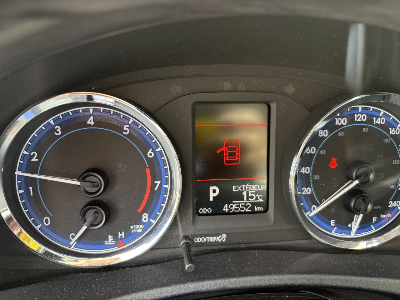 2018 Toyota Corolla LE Main Image