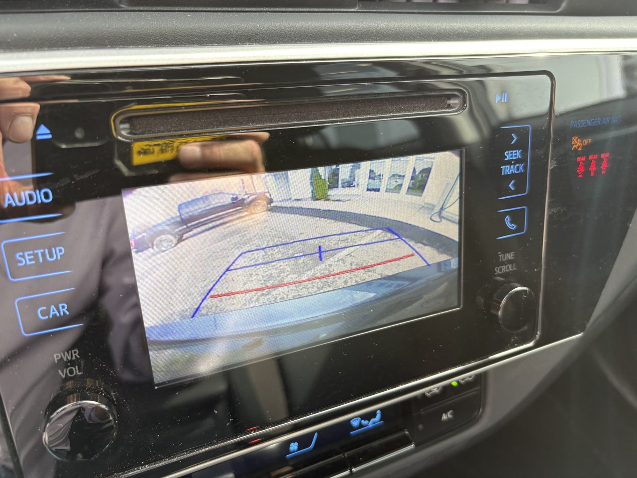 2018 Toyota Corolla LE Main Image