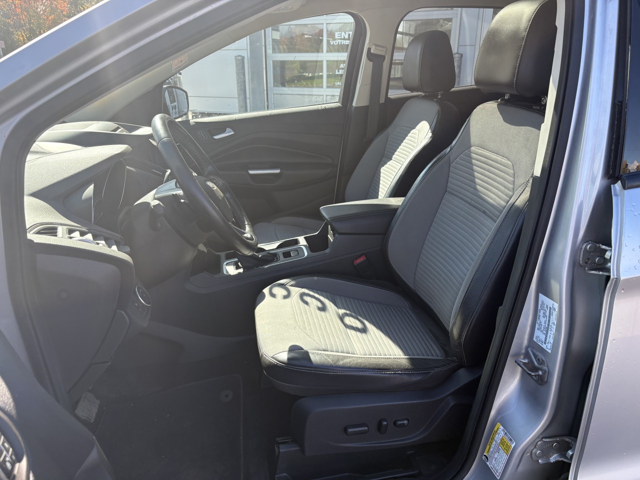 2017 Ford Escape Titanium Main Image