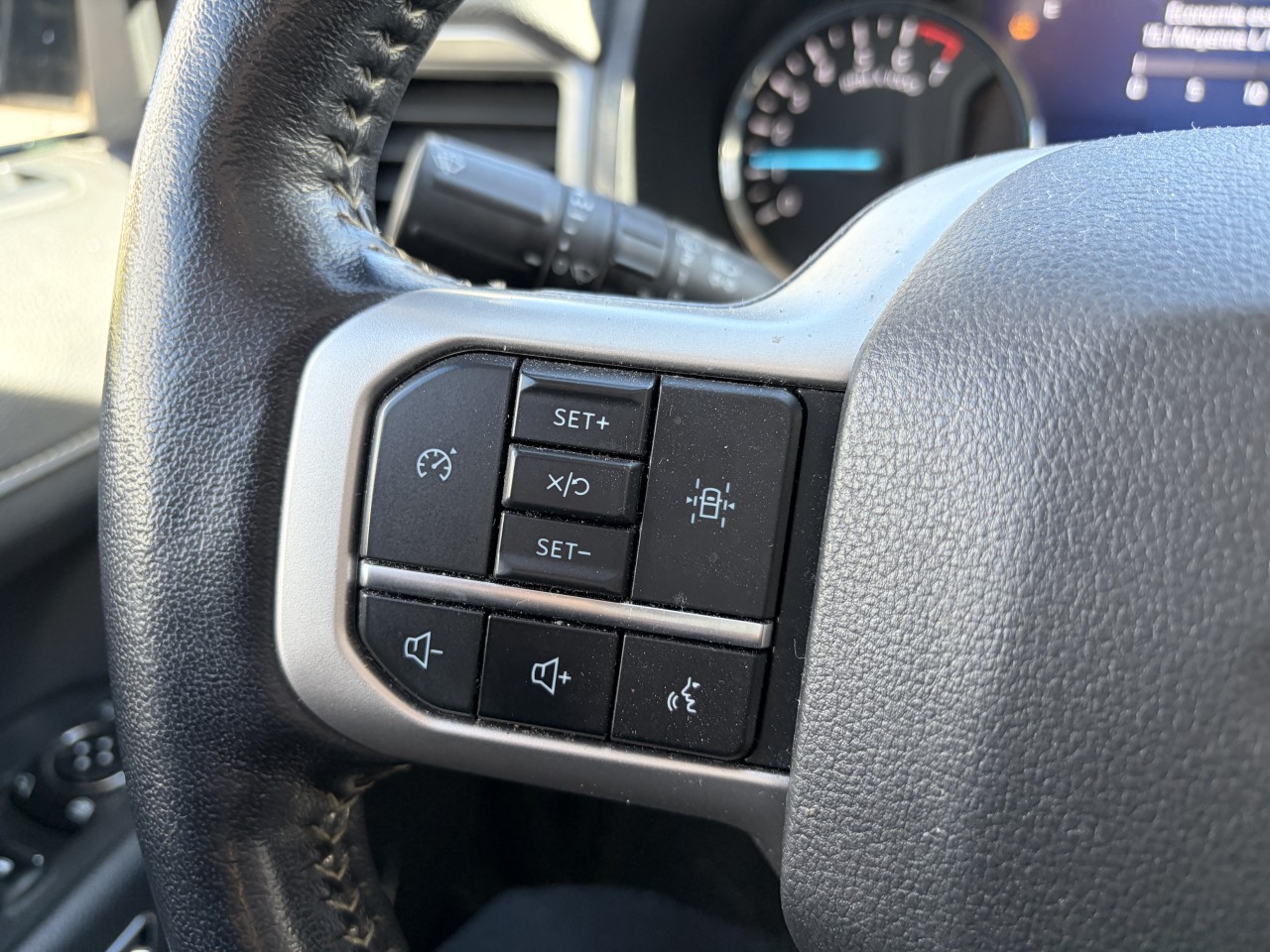 2023 Ford Expedition XLT TOIT OUVRANT 4X4 V6 3.5L ECOBOOST 202A Main Image
