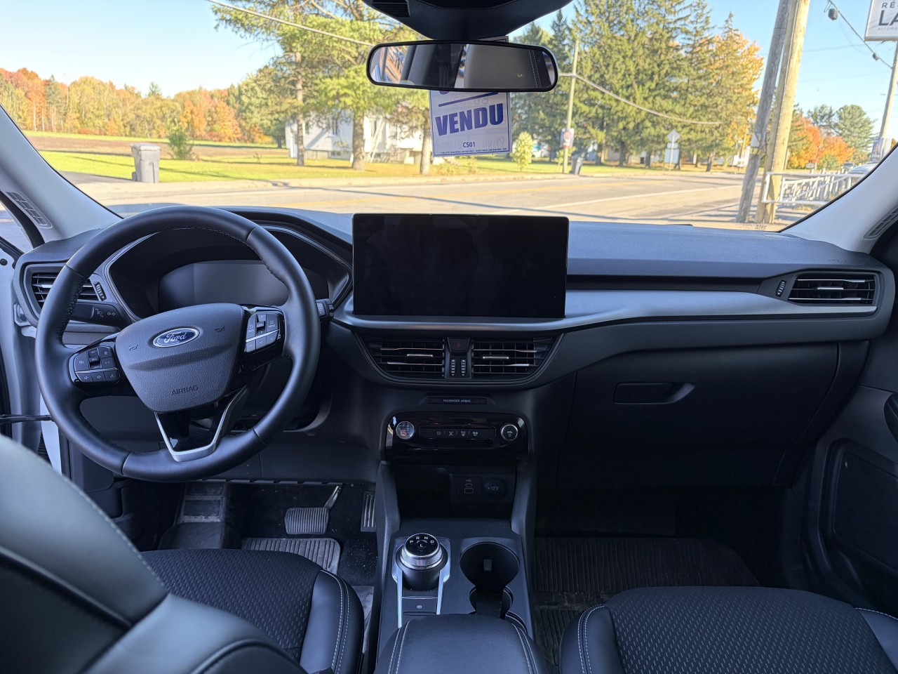 2025 Ford Escape PHEV Main Image