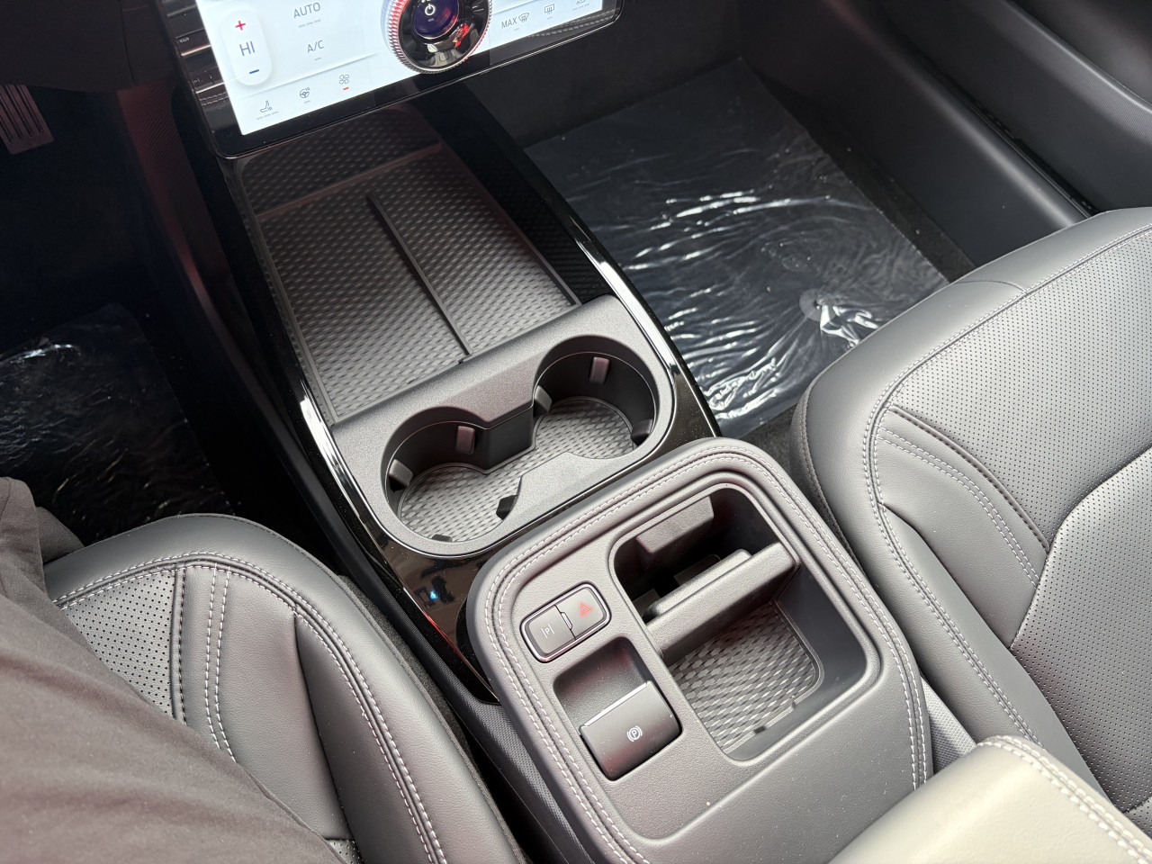 2026 Ford Mustang Mach-E PREMIUM 88KWH 300A Main Image