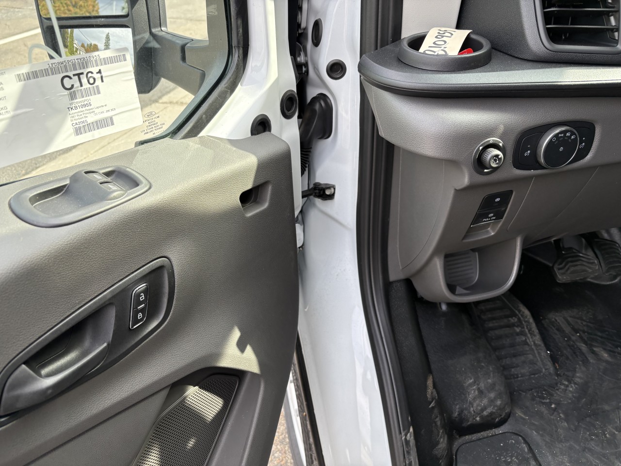 2026 Ford Transit-350 T-350 RWD 9500 GVWR SRW 501a Main Image