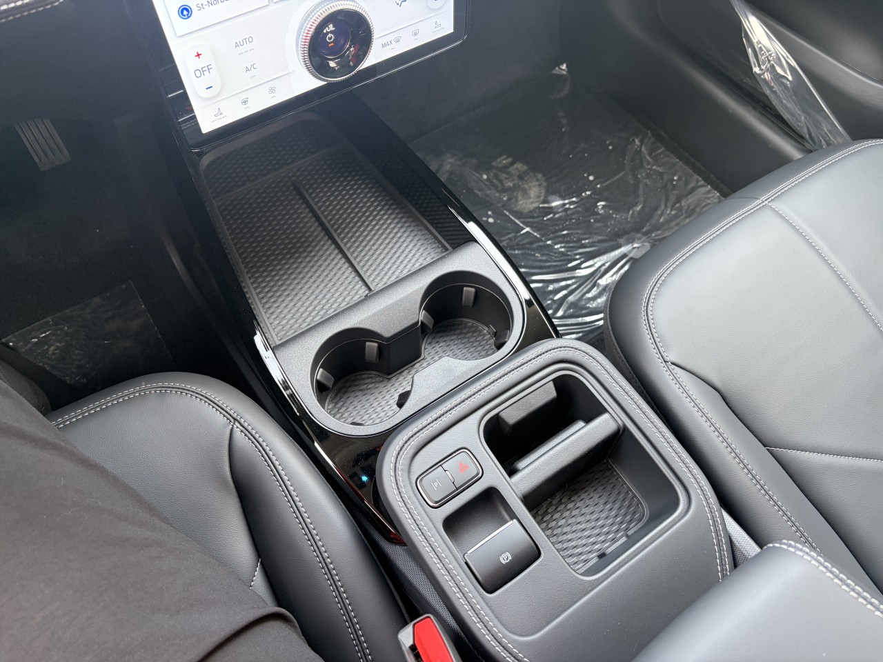 2026 Ford Mustang Mach-E SELECT 73 KWH Main Image