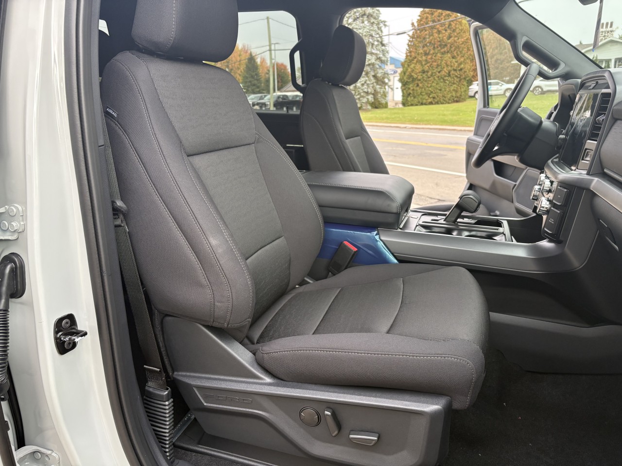 2026 Ford F-150 XLT Main Image