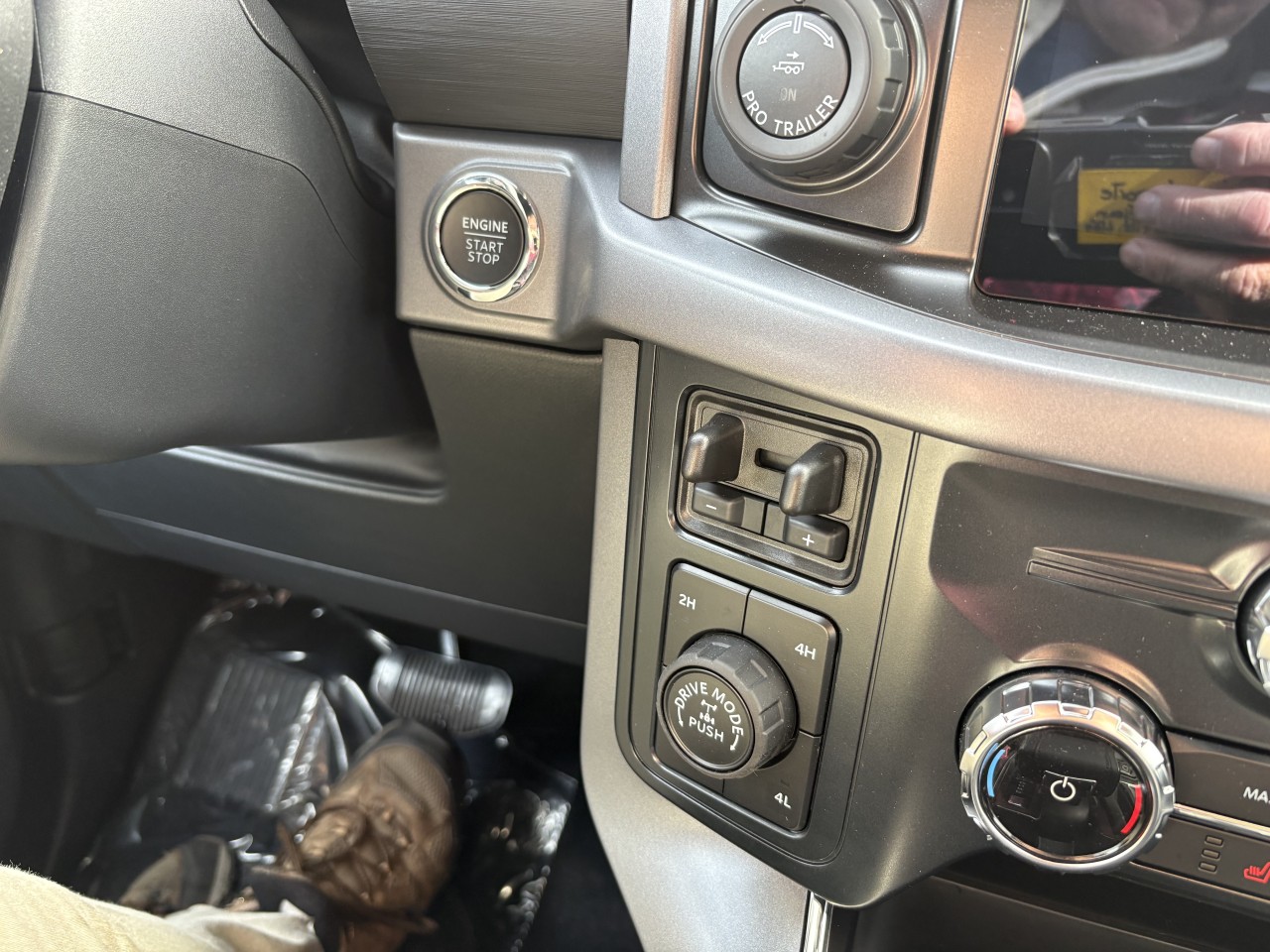 2026 Ford F-150 XLT Main Image