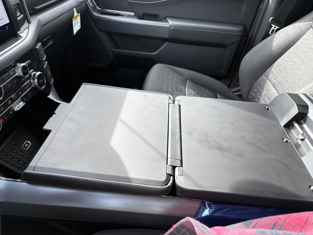 2026 Ford F-150 XLT Main Image