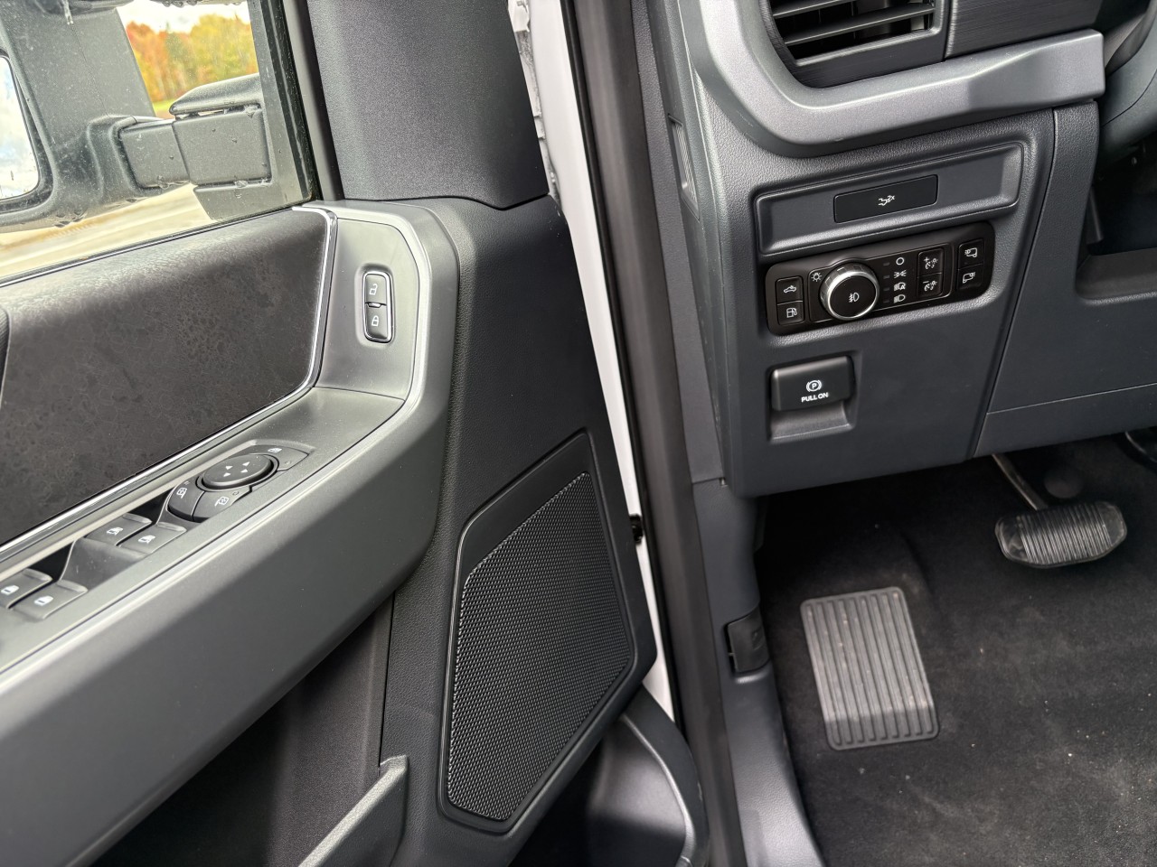 2026 Ford F-150 XLT Main Image