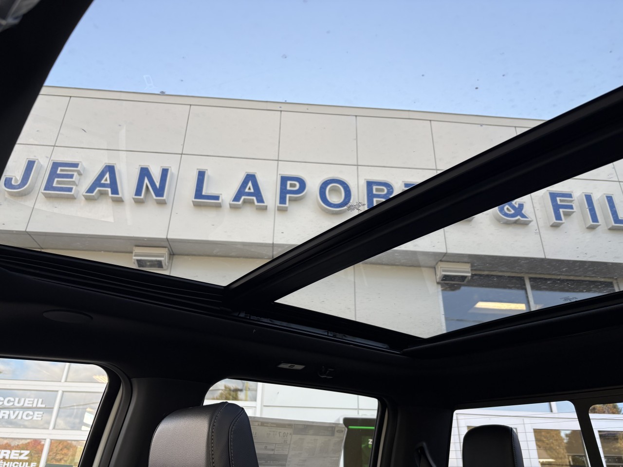 2026 Ford F-150 LARIAT Main Image