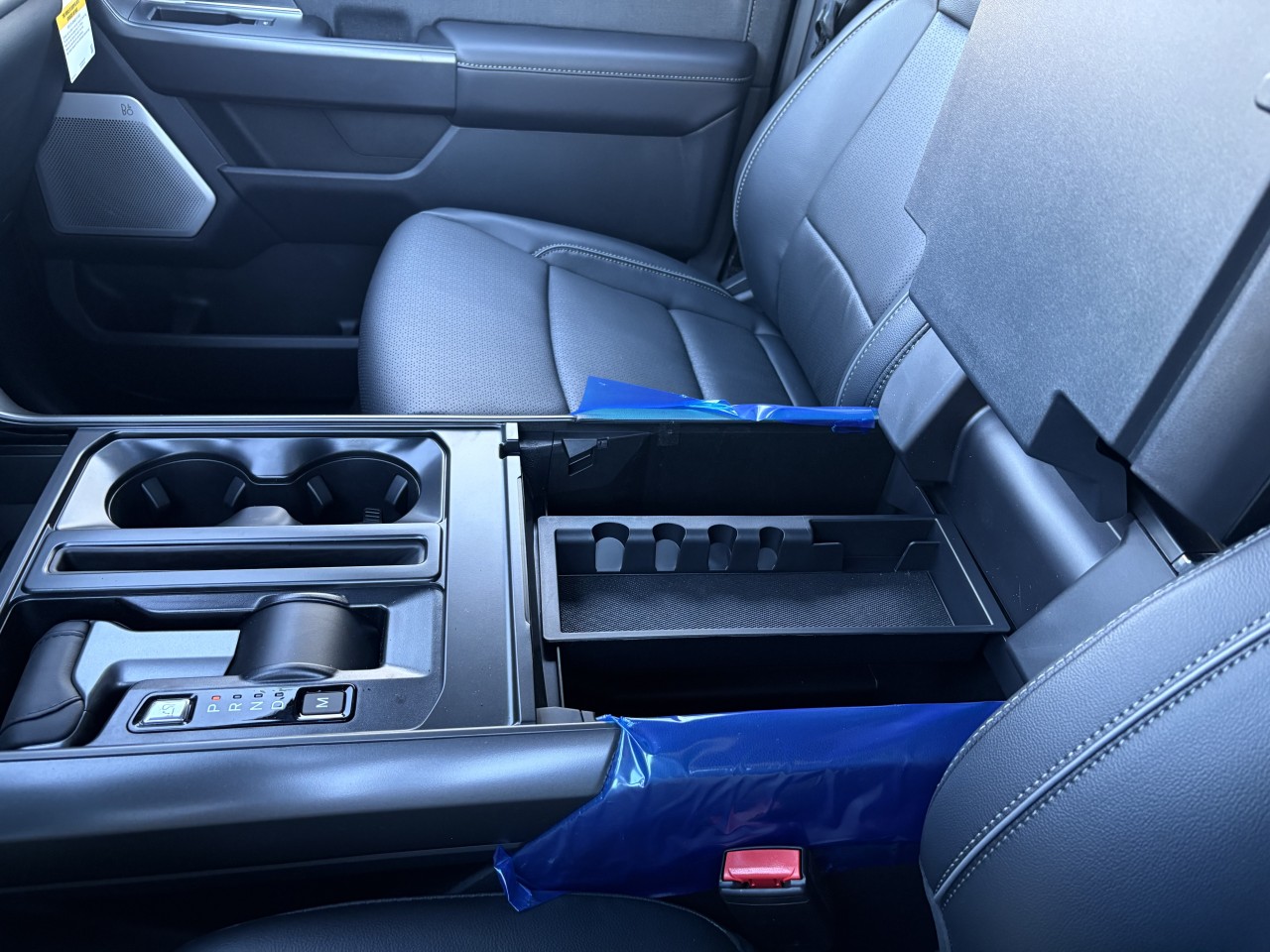 2026 Ford F-150 LARIAT Main Image