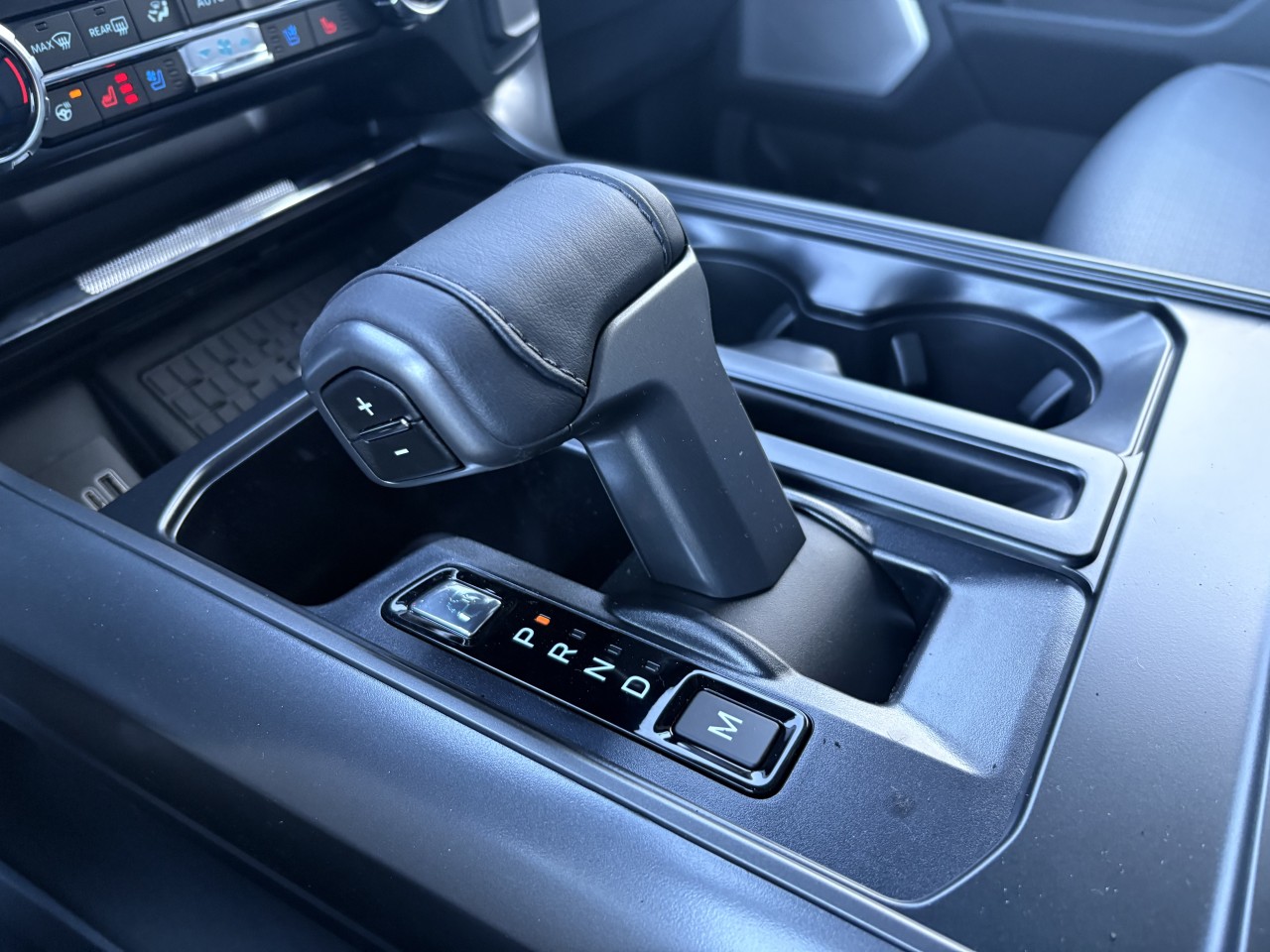 2026 Ford F-150 LARIAT Main Image