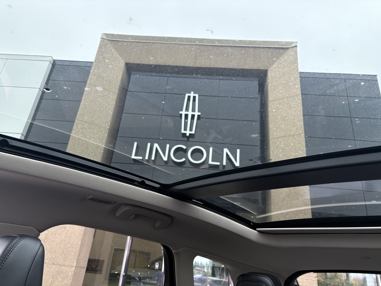 2026 Lincoln Corsair Reserve AWD ULTRA Main Image