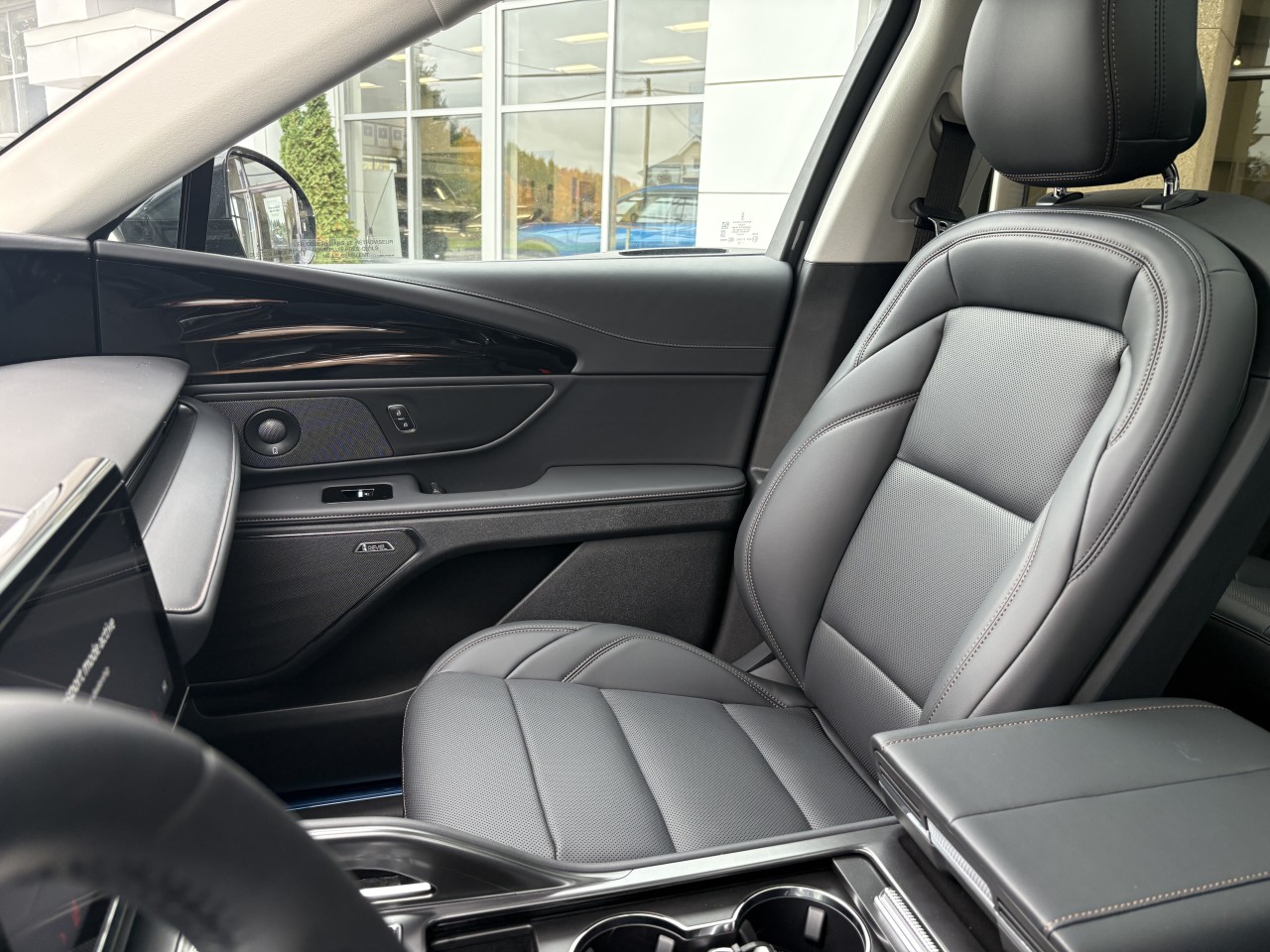 2026 Lincoln Nautilus Premiere Main Image