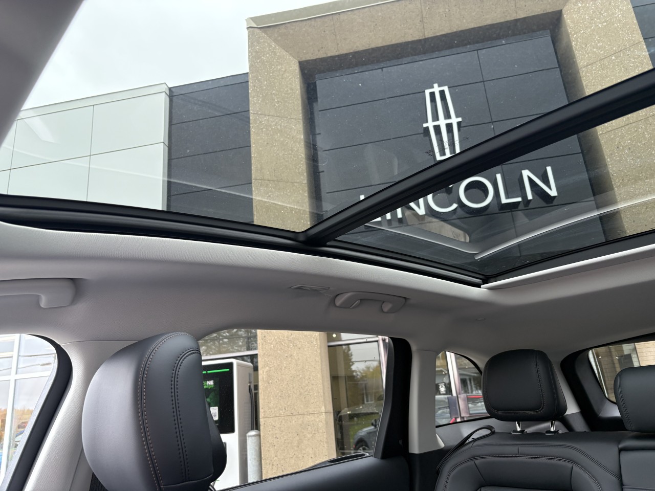 2026 Lincoln Nautilus Premiere Main Image