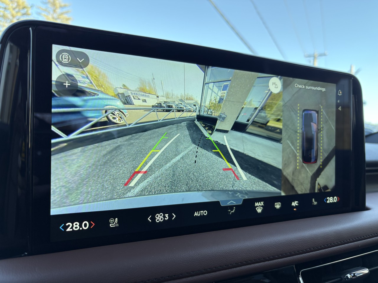 2027 Lincoln Aviator Reserve Main Image
